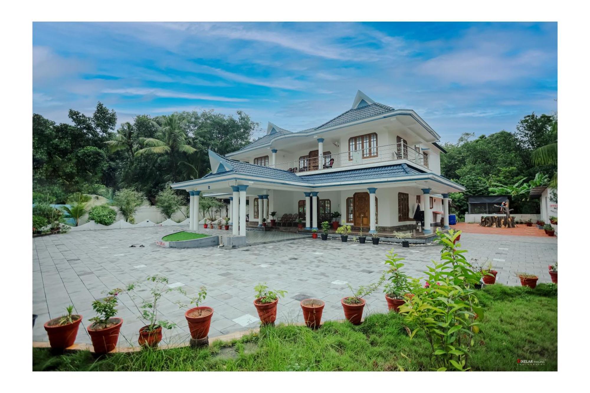 Отель Gilead Holliday Tamarakulam Экстерьер фото
