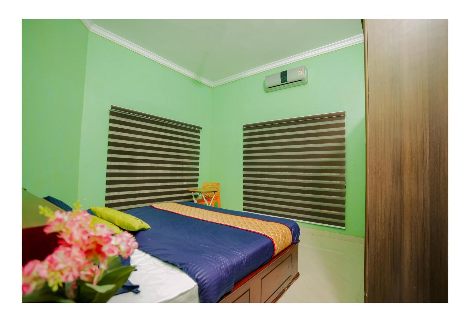 Отель Gilead Holliday Tamarakulam Экстерьер фото
